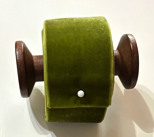 Olive green deluxe velvet - deluxe,